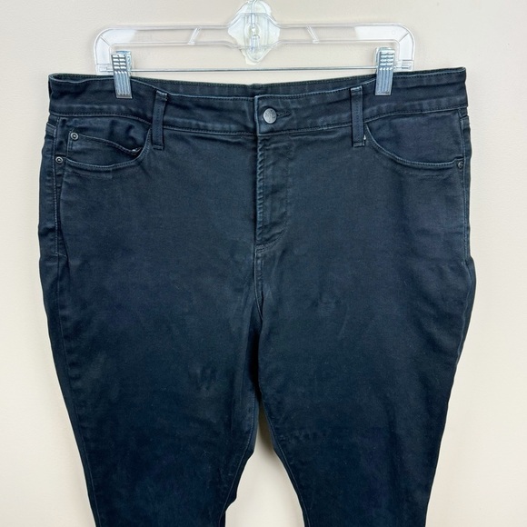 NYDJ Women's Black Jeans Plus Size 18 - Picture 3 of 8